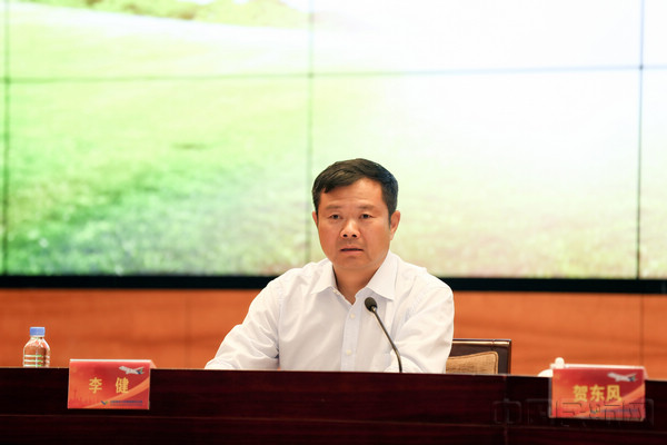 商飞董事长_中国商飞董事长贺东风(3)