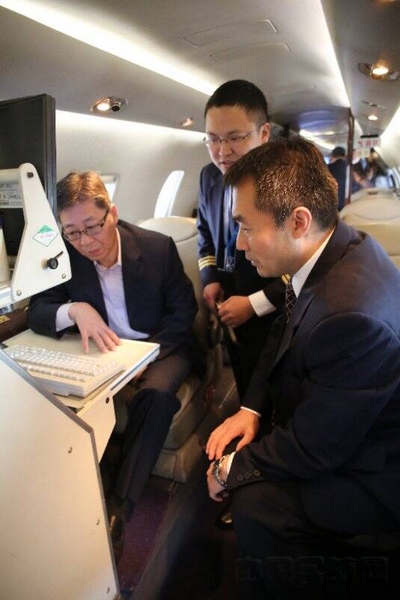 王志清到飞行校验中心调研(图)