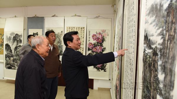 欢度重阳 民航局领导看望民航离退休老同志