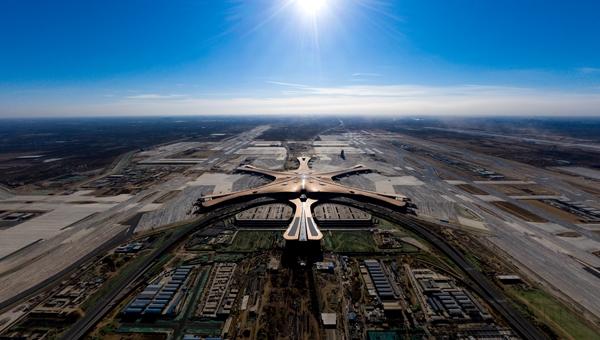 北京大兴国际机场俯瞰图2.jpg