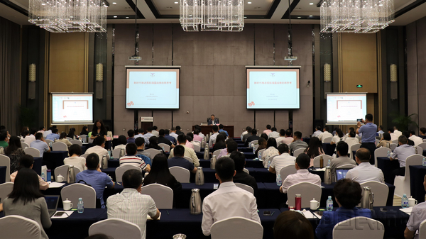 主题党课现场。张丰蘩摄.jpg 主题党课现场。张丰蘩摄.jpg