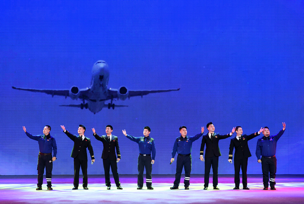 nEO_IMG_深圳航空男声小合唱《我爱祖国的蓝天》(赵晓兵拍摄).jpg nEO_IMG_深圳航空男声小合唱《我爱祖国的蓝天》(赵晓兵拍摄).jpg