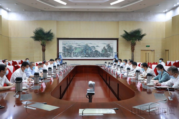 b2.jpg b2.jpg