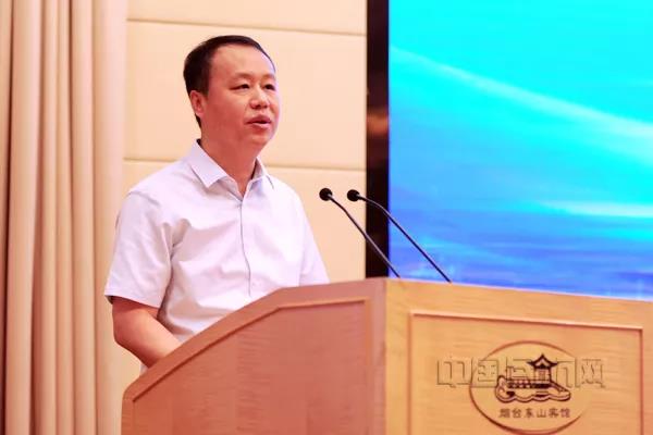 山东机场集团公司党委书记、董事长王卫中致辞.jpg 山东机场集团公司党委书记、董事长王卫中致辞.jpg