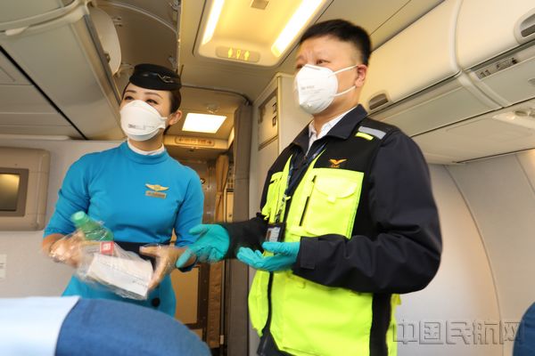 67厦门监管局志愿服务队逆行而上坚守空中防线