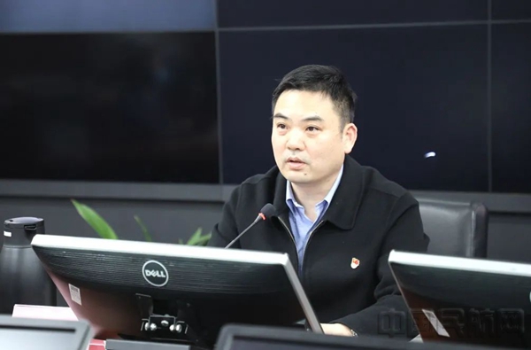 丁志平1.jpg