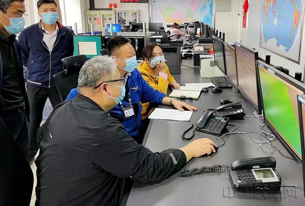 民航厦门监管局近日对厦门空管站雷雨季节运行保障工作进行了全面检查_副本.jpg