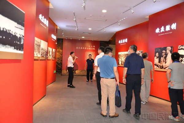 触摸红色历史1