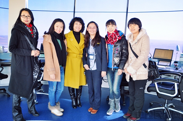 7女工委节日慰问_副本.jpg 7女工委节日慰问_副本.jpg