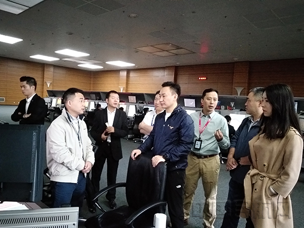 西南空管局实施雷达和ADS-B管制融合运行~.jpg 西南空管局实施雷达和ADS-B管制融合运行~.jpg