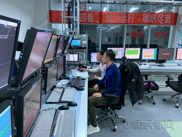 20191114 臧炜 天津空管分局完成管制现场主备内话席位调整 11.jpg 20191114 臧炜 天津空管分局完成管制现场主备内话席位调整 11.jpg