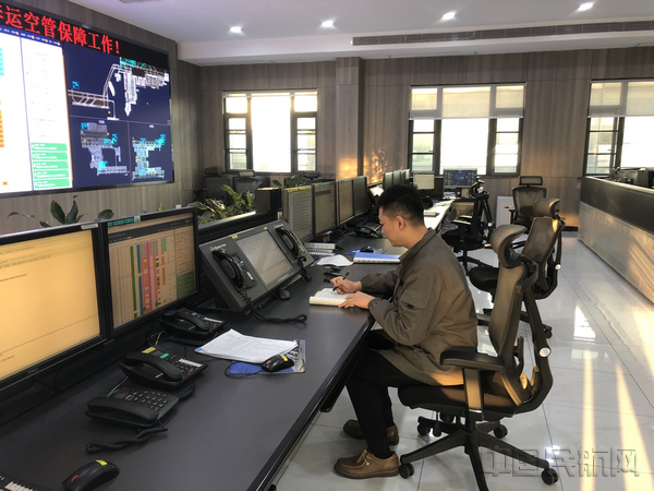 西南空管局运管中心多举并措保春运2.jpg 西南空管局运管中心多举并措保春运2.jpg