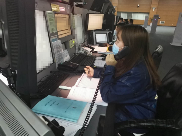 nEO_IMG_西南空管局全力保障西昌森林大火救灾飞行4