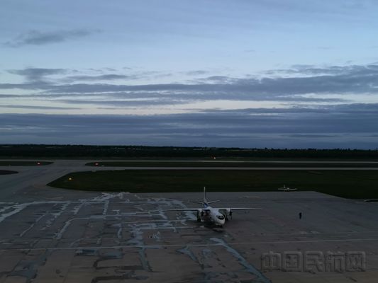 日出后中国气象局人工增雨作业结束场景 李淼 摄_副本.jpg 日出后中国气象局人工增雨作业结束场景 李淼 摄_副本.jpg