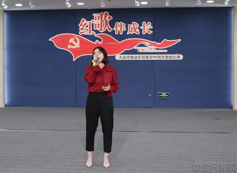 周楠.jpg 周楠.jpg