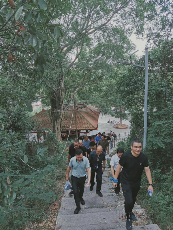 工会登山活动1_副本.jpg