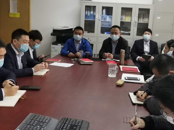 空管业务部党支部组织开展“我与亲戚学民法典”主题党日活动4_副本.jpg