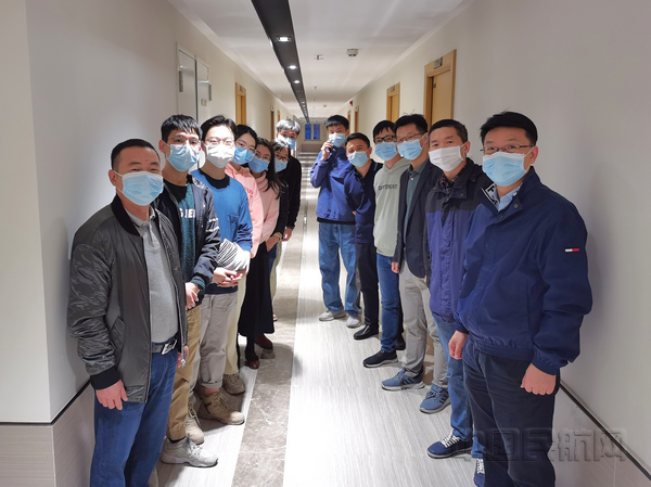 气象分会慰问青年职工1.jpg 气象分会慰问青年职工1.jpg
