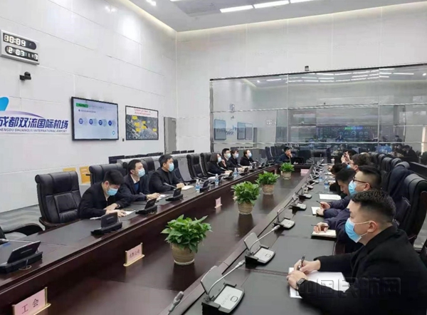 西南空管局运管中心组织召开大面积航班延误运行策略宣贯会 (1)_副本.jpg