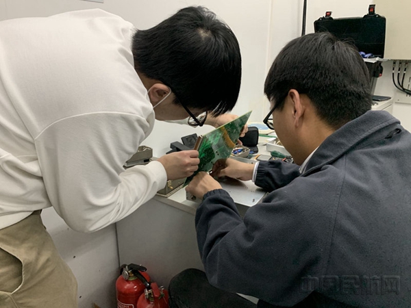 20210305 李响 排除安全隐患 做好设备维护11_副本.jpg 20210305 李响 排除安全隐患 做好设备维护11_副本.jpg