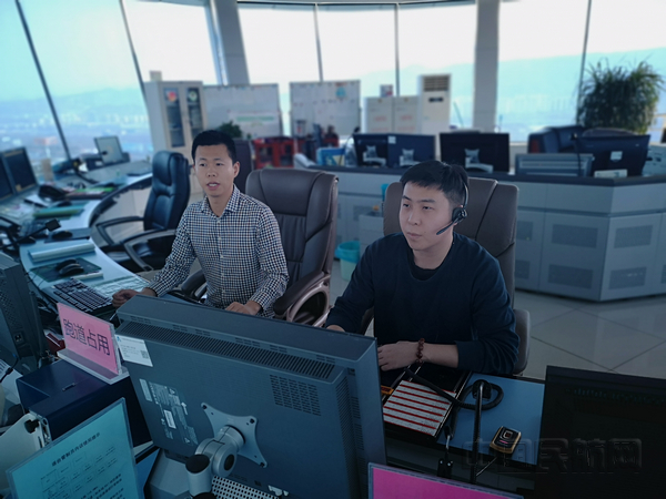 nEO_IMG_千里援青路 浓浓兄弟情 (3).jpg