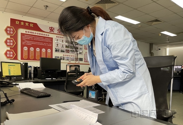 nEO_IMG_刘子玥.jpg nEO_IMG_刘子玥.jpg