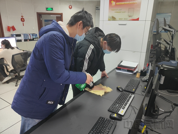 水印 西北空管就天通公司通信网络室积极部署战“疫”行动 加强防疫消杀工作1.jpg 水印 西北空管就天通公司通信网络室积极部署战“疫”行动 加强防疫消杀工作1.jpg