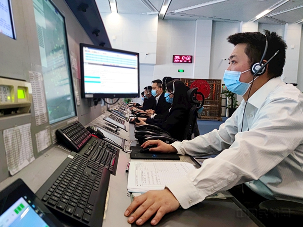 水印 20220216新疆空管局空管中心区域管制中心全力保障人影飞行作业1.jpg 水印 20220216新疆空管局空管中心区域管制中心全力保障人影飞行作业1.jpg