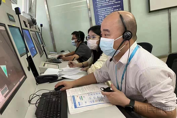 模拟机培训1_副本.jpg 模拟机培训1_副本.jpg