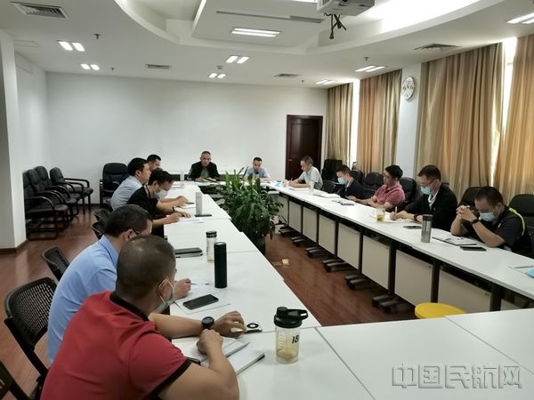 附件3:管制运行部党总支开展“党建与安全工作深度融合”主题党日活动1_副本.jpg 附件3:管制运行部党总支开展“党建与安全工作深度融合”主题党日活动1_副本.jpg