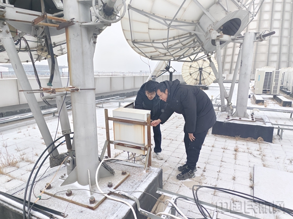20231211+徐静+通信网络室积极开展降雪天气前设备保障工作+21