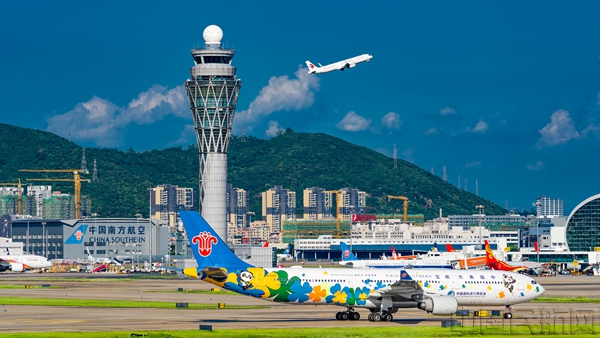 春运首日1234架次,深圳空管有序做好航班保障 (2)1