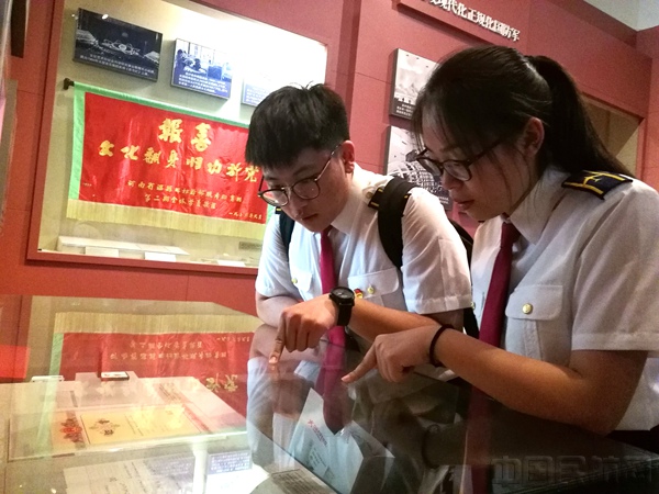 中国民航大学学生赴国家博物馆观看”复兴之路“主题展3.jpg