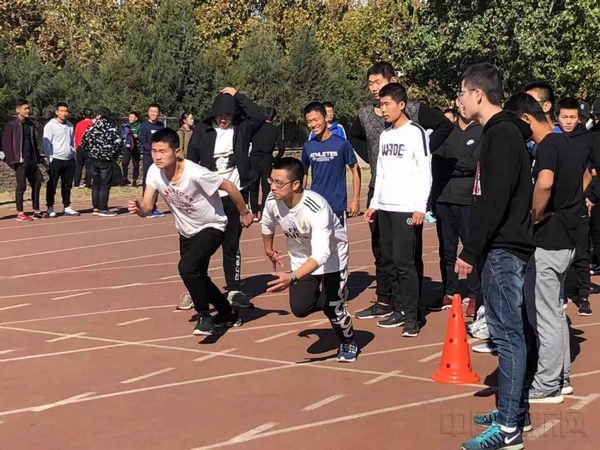 1+0 学生50米跑测试.jpg