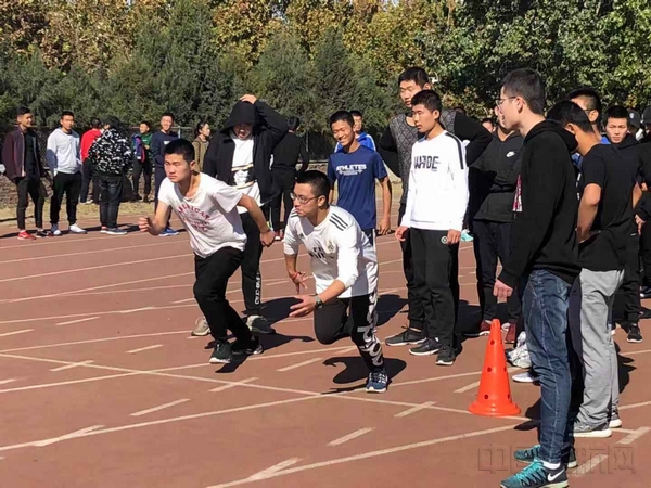 1+0 学生50米跑测试.jpg 1+0 学生50米跑测试.jpg
