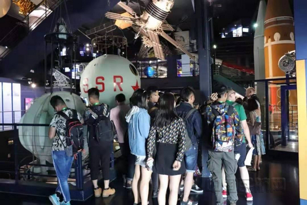 香格里拉旅游