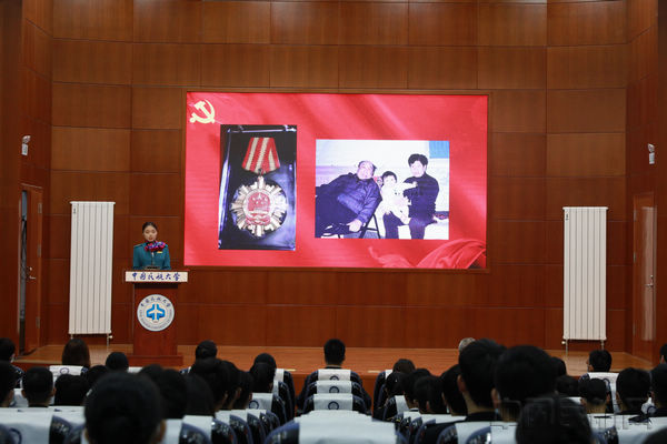 b5.jpg b5.jpg