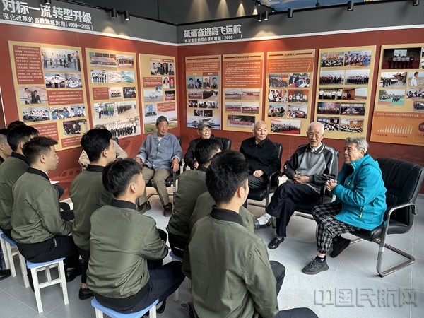 图片注释:广汉分院开展“传承”‘老二团’精神座谈会 (2)2.jpg 图片注释:广汉分院开展“传承”‘老二团’精神座谈会 (2)2.jpg