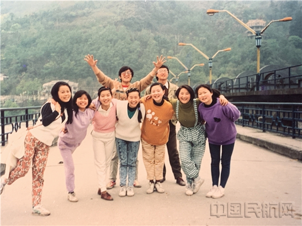 水印 1991年与同事一行参加中飞院新入职教师培训2.jpg