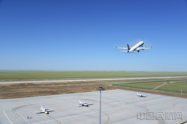 富蕴-喀纳斯低空航线即将开通运营 新疆第二条