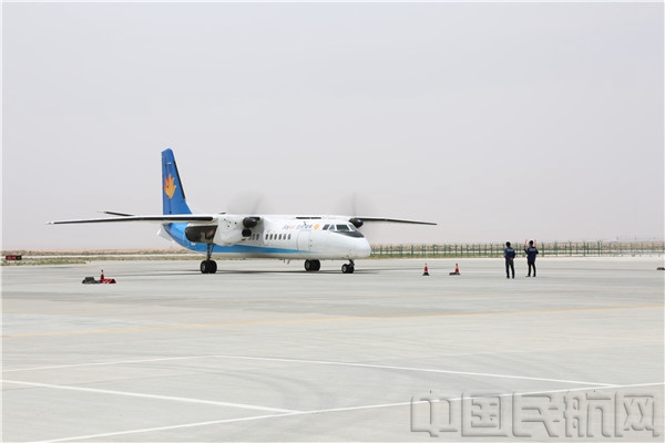 阿拉善机场开通左旗-银川-中卫航线(图)