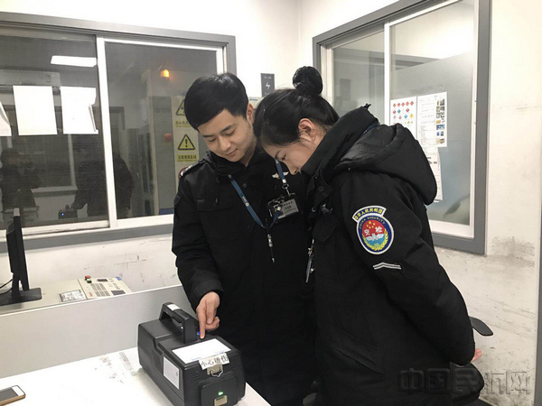 首都机场货运安检员陈家烙:立职本足 不辱使命