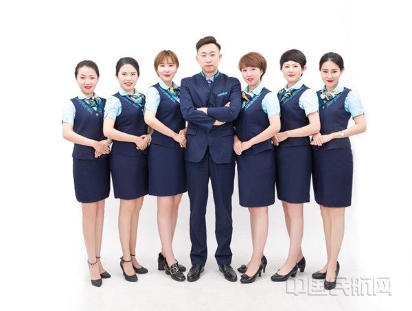 通辽机场新锐班组真情服务旅客:爱在身边(图)