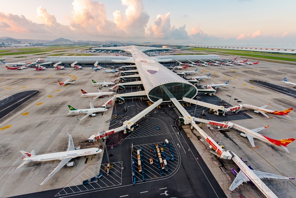 2017年深圳机场运送旅客逾4500万人次 位列国内机场第五 摄影：马博明.jpg