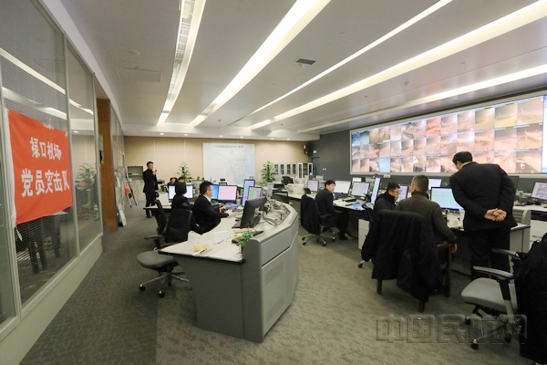 南京禄口机场坚决打赢抗冰雪攻坚战(图)