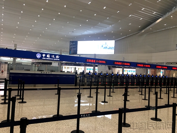 广州白云机场2号航站楼掀开面纱(图)