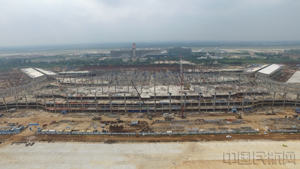 博鱼体育最新！青岛新机场东、西跑道正式贯通（图）(图2)