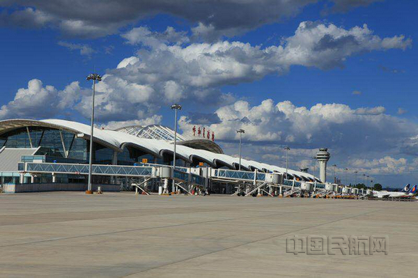 内蒙古机场集团：二次创业十五载 奋斗铸就腾飞梦