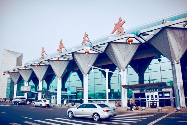 乌鲁木齐国际机场将启用空港客运综合枢纽站1_副本.jpg