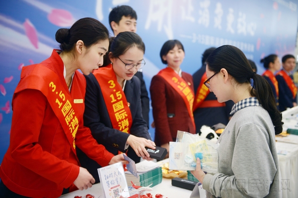 活动现场 图冯文生、王斐 (2).jpg